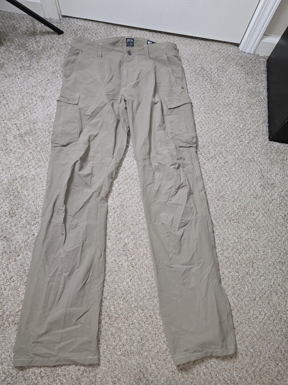 Kuhl Men's Light Khaki Cargo Pants Size 33 × 34